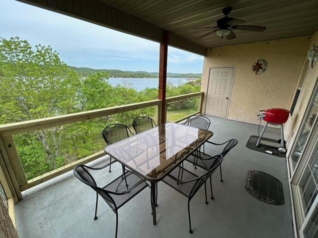 Lakefront And Lake View Indian Point Condo With Boat Slip ブランソン エクステリア 写真